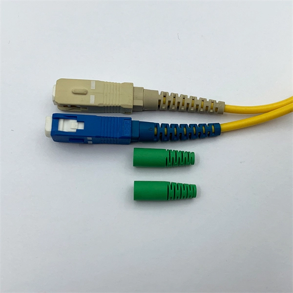 Can power cables run across fiber optic cable poles 