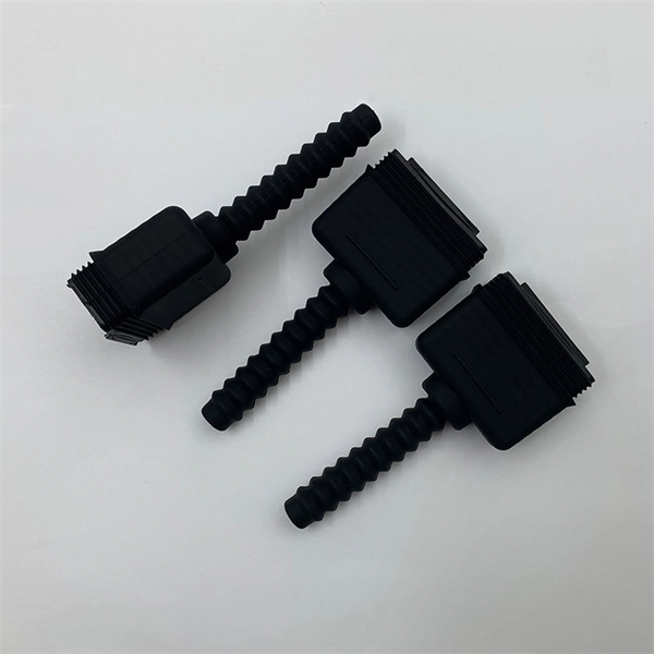 Fiber optic switch ports are not universal
